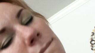 Seducing Innocence A mature lesbian awakening