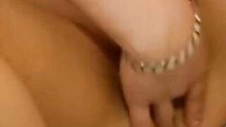 Sultry Siren, Sarahs Erotic Escapade A Night of Uninhibited Desire