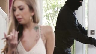 Slutty Sienna Surrenders A Bottomless Fuckfest