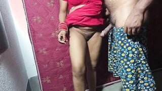 Mama Ne Bhanji Ko Chocolate Dekar Choda ! Mama Fucking Stepniece