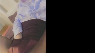 Incredible Sexy chick Masturbates while no 1 is at Home