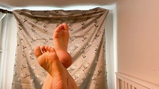 Extreme Toes Posing Movie for True Fans