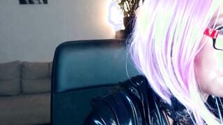 My wifey is a web cam skank! But this bitch has no equal inside her business! ))