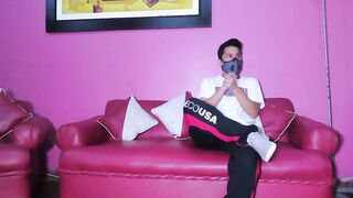SUBMISSION STRUGGLE: THE HOT NURSE DOMINATES HER COVID-19 PATIENT WITH TREMEN SCISSORS