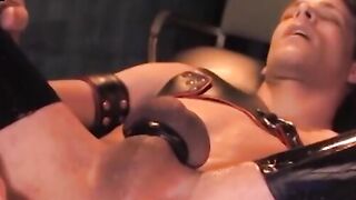 "Anal Threesome - Double Penetration with Three Hands in Ass"