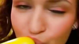 Blondes Bombshell Sensual Massage with Happy Ending - Erin Electra & Alex Legend [HD]
