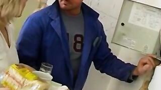 Hot Electrifying Sex - Sensual Lovemaking With A Buzzing Female Orgasm For The Couple's Pleasure
