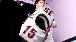 "Straighthookup.net - Jocks Solo Strokes Off Post Football Practice"