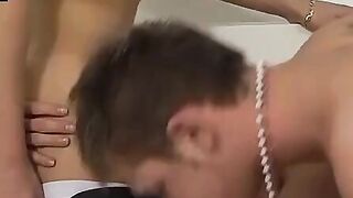 "Twink Anal Playground" or "Anal Twist", both are suitable to describe this amateur ass fuck between two young men with smooth bodies who enjoy passionate sex in various positions
