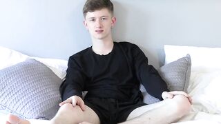 "Twinks Solo Jack Off - Close-Up View Of Young Guy's Dick And Balls"