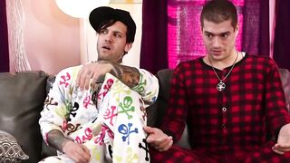 Blond Step-Mother Blowjob & Facial with Huge Load on Face - Ryann Connor