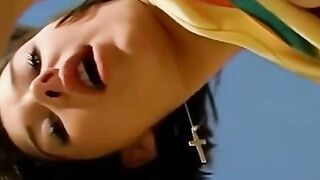 Mommy Loves Big Toys! Kate Upton Fucks Massive Vibrator & Squirts All Over It!