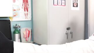 Doctor's Office - Patient Loves His Beard And Bigger Thick Cock