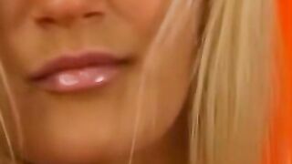 Milf's Sensational Journey - Hot Mom Explores Pleasure With A Powerful Adult Toy