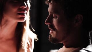 Hot Babe Cassie De La Isle Gets Pussy Licking & Hard Core Fucking