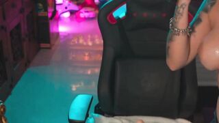 Big Boob Babe Gives A Sensual Masturbation Performance