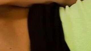 Fist-fucking Lesbians - Girlfriend Fisting Her Brunette Babe
