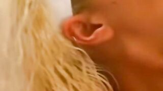 Fist-fucking Lesbians - Girlfriend Fisting Her Brunette Babe