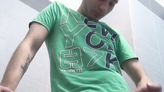 Hot twink masturbates solo in the bathroom with wild strokes