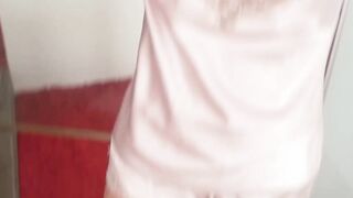 Bootylicious stepdaughter bouncing on cock from behind