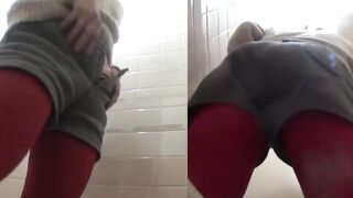 Amateur Asian babe close up pussy fingering caught on cam
