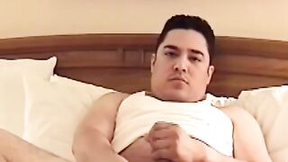 Kinky bum driller knows what to do when he is all alone