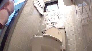 Japanese hotties in bath time pee play on hidden cam