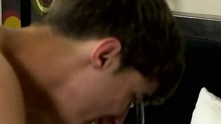 Raw Twinks Bareback Threesome Action Scene