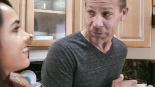 Esperanza Del Horno's Kitchen Adventure - Step-Daughter Fucked By Stepsister's Husband