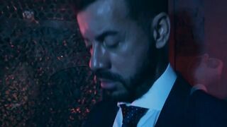 Thomas Thunders Surprises Boyfriend With Glory Hole Adventure