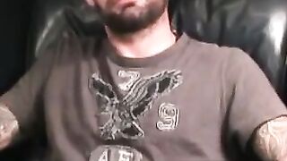 Ink-Stained Hunk Jerking Off & Shooting A Massive Load