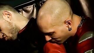 Hot Twinks Suck Each Other Off Before Piss Play