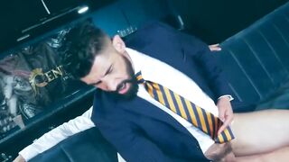 Investor-Allans Hot Ass Fucked By Hunk Hunter Justin Jett