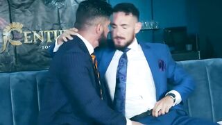 Investor-Allans Hot Ass Fucked By Hunk Hunter Justin Jett