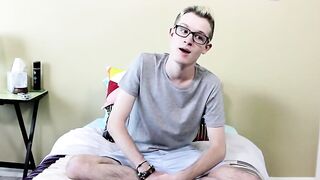 Twinks Ass-Spread Anal Tease Before Jackoff