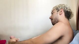 Twinks Unleashed - Hunk Twins Jerk Off & Showcase Their Big Dicks On Cam