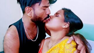 Sensuous Massage Session with Sexy Masseuse Ending in Passionate Lovemaking