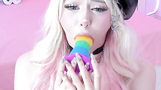 Blondie Babe's Sensual Dance - Erotic Tease with Stripteuse & Pole Dancing
