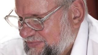 Seducing Old Man - Young Vixens Seduced By An Elderly Gentleman
