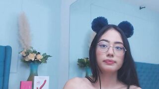 Kinky Goddess Dominates Submissive Slave in BDSM Dungeon