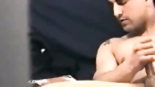 Fisting Frenzy! Hot Guy Jacks Off With Intense Close-Ups