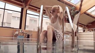 Blonde hot Okuneva bald twat underwater swimming