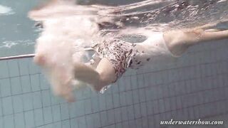 Blonde hot Okuneva bald twat underwater swimming