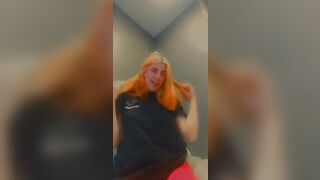 lolafuccbunny pose inside Goddess pink pants