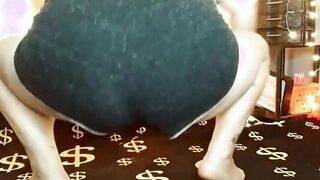 Kepi Carter – Slow motion Calf muscle flex