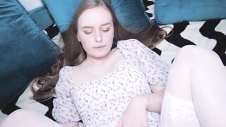 Stepdaddy Cumshot Twice inside Daughter's Little Twat