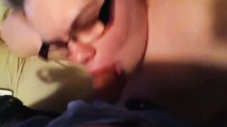 Nerdy Barely Legal Blowing Guy’s Cock Letting Him Cum Into Her Mouth