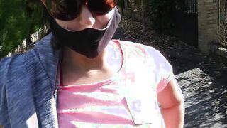 (Risky Outdoor) Bae +19 yo bimbos Blows my Cock on the street
