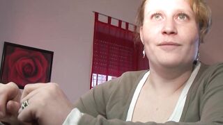 3some FFM Fun! Older Woman Shares Her Hubby with Young Blonde