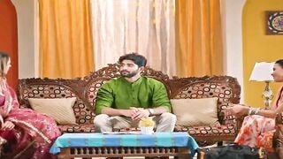 Ultra-Modern Erotic Thriller - Old Man Turns Young With Tech Magic In 'Raju Became A Gent' Episode V